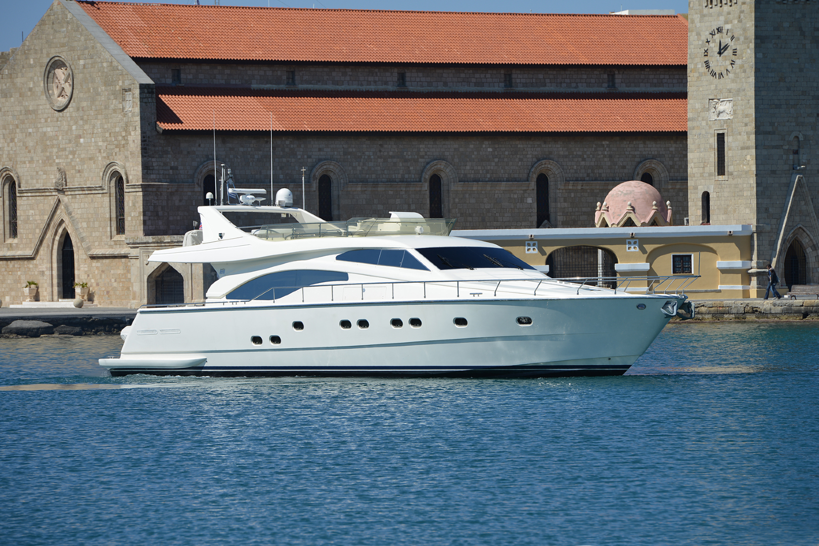 Luxury-Motor-yacht-Mary