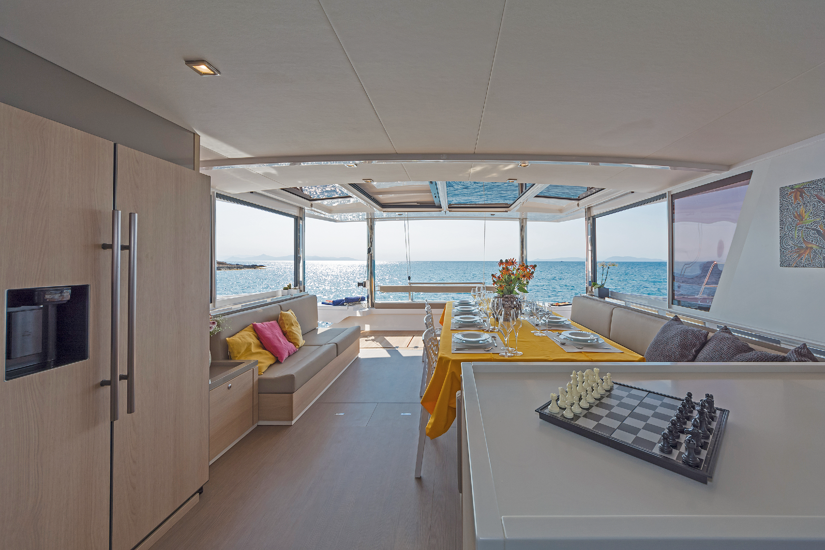 Babalu-yacht-interior-view