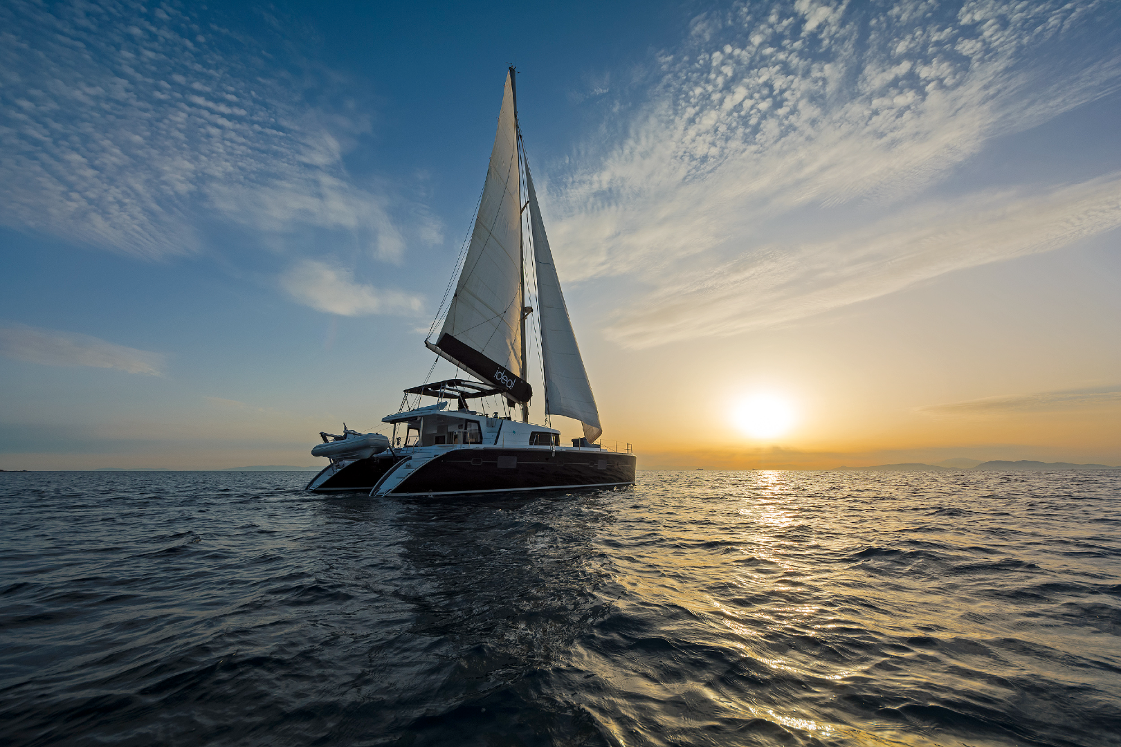 luxury-sailing-catamaran-Idea!-sunset-view