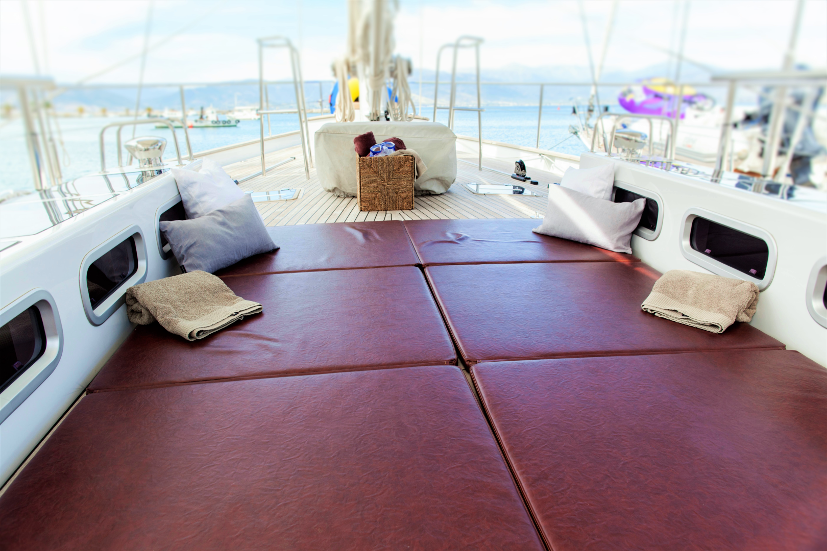 deck sitting-area-on-yacht