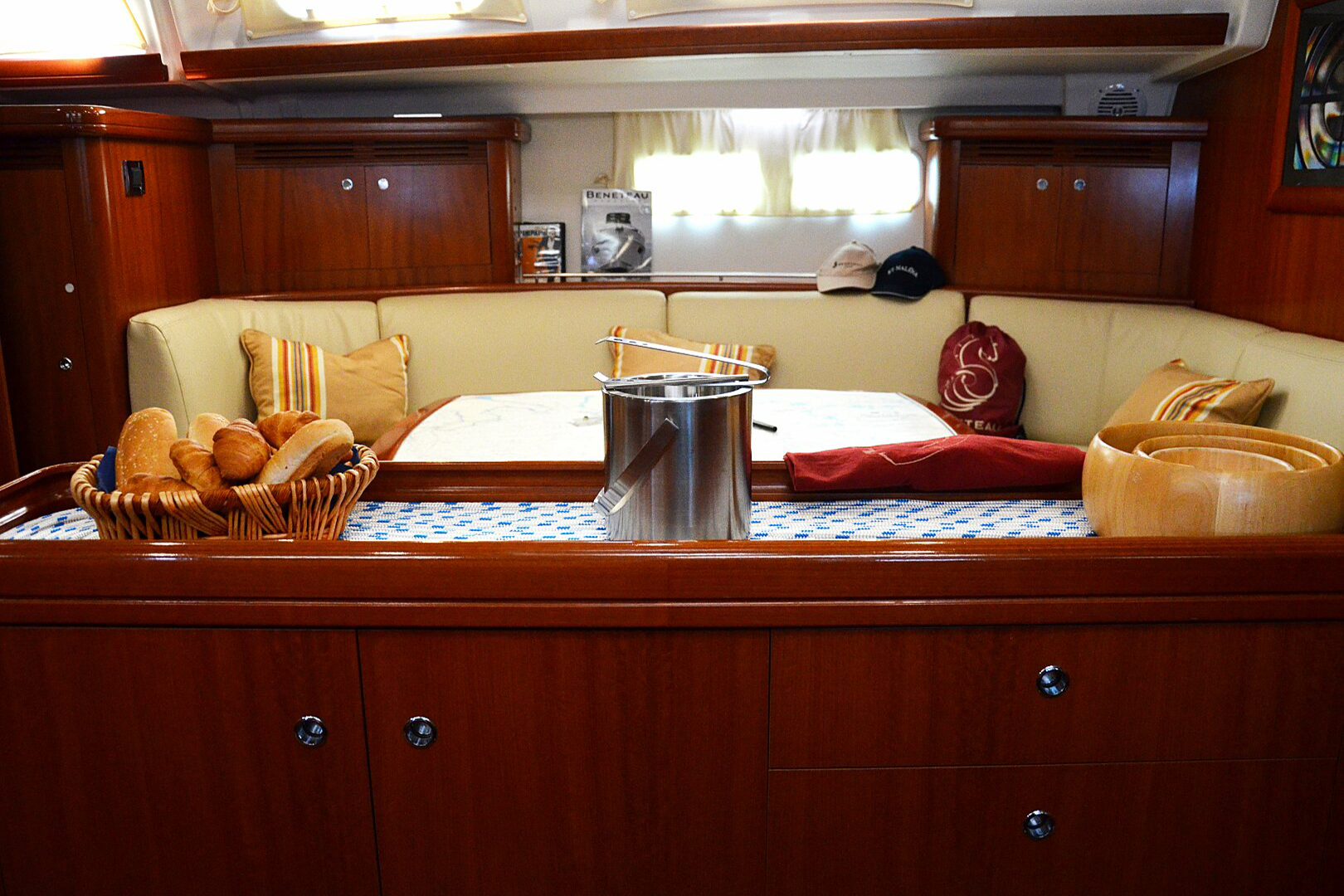 lounge-area-on-yacht-with-bread