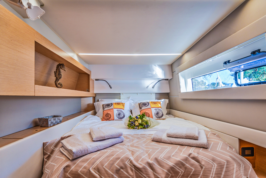 luxury-sailing-catamaran-Odyssey-bedroom
