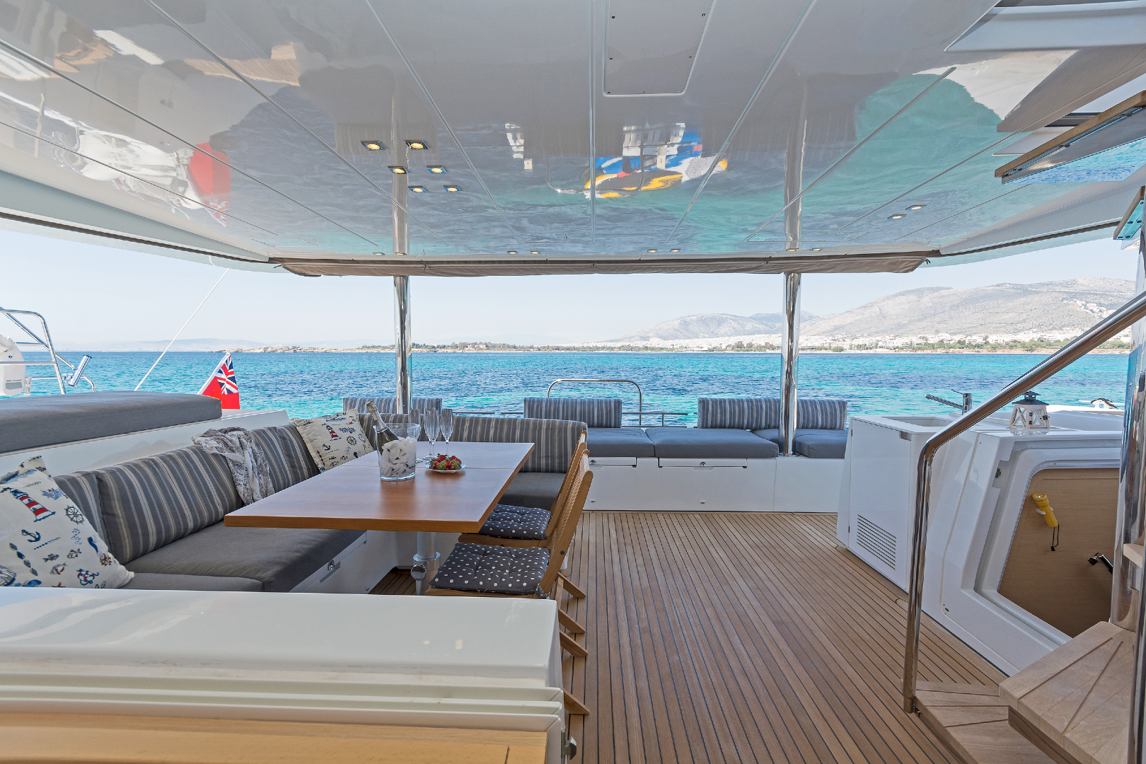 catamaran-deck-view