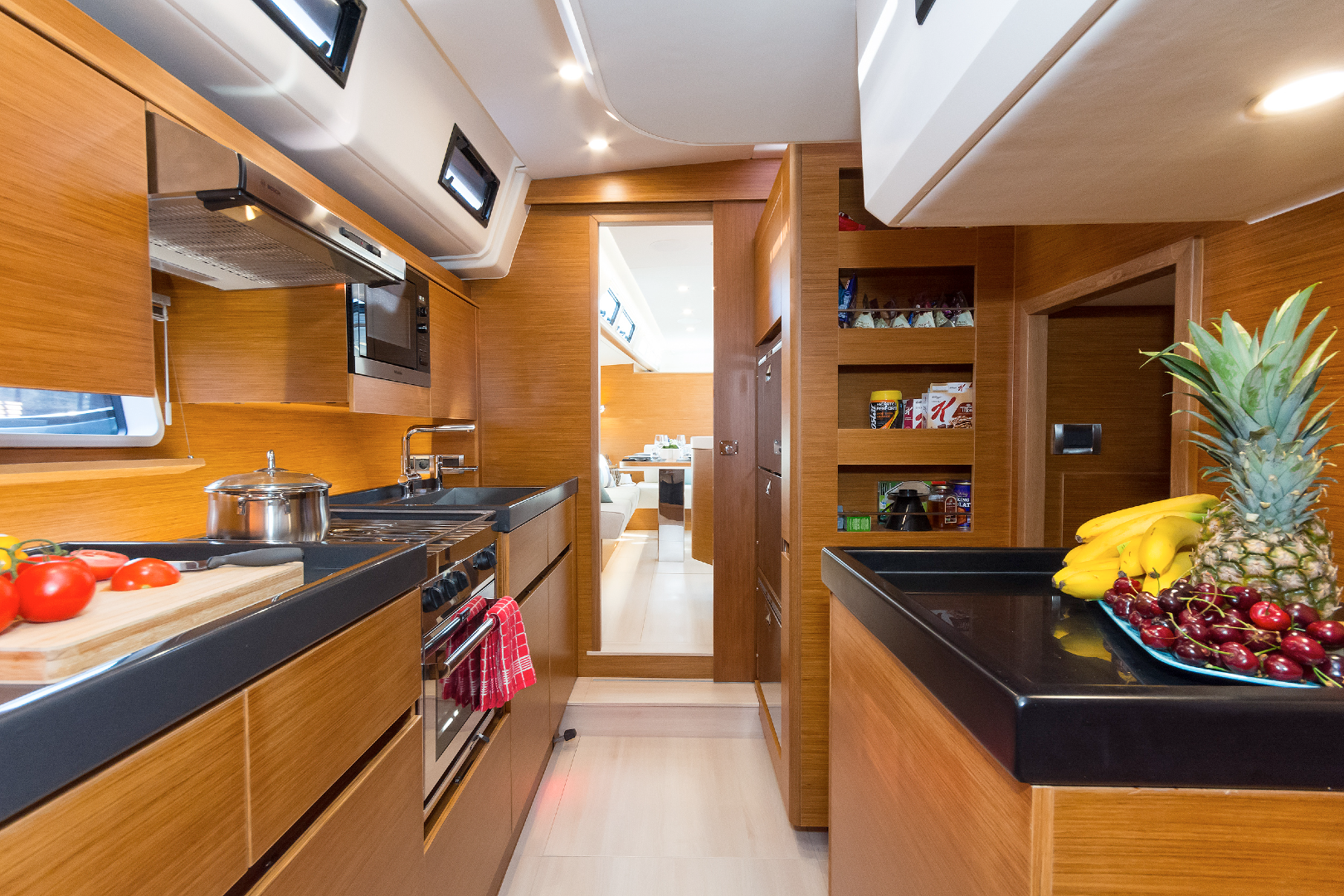 luxury-yacht-Alizee-kitchen