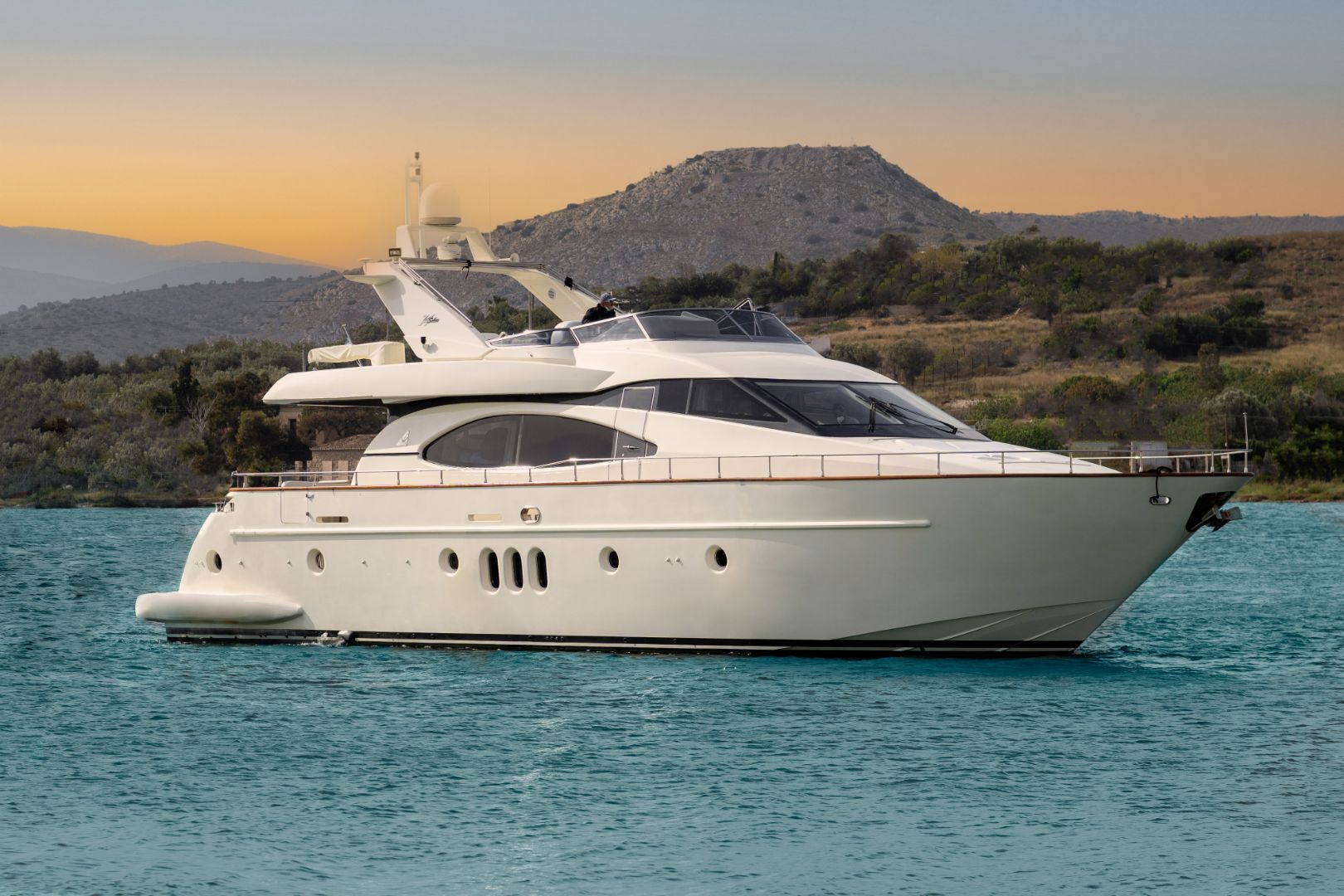 Motor-yacht-Estia Zeus-exterior